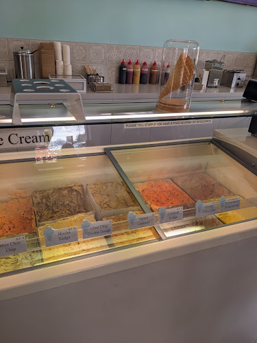 Lady Janes Ice Cream Parlour - Hospitality and gastronomy