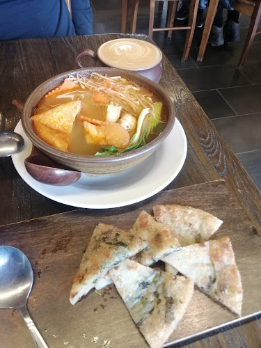 Water Drop Vegetarian Cafe - Hospitality and gastronomy