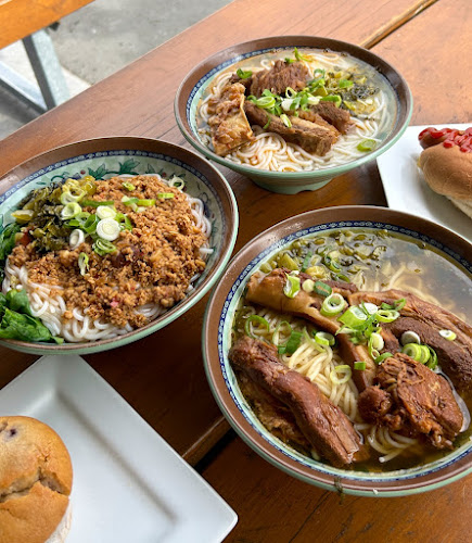 Comentarii opinii despre Doughboys Noodle Cafe