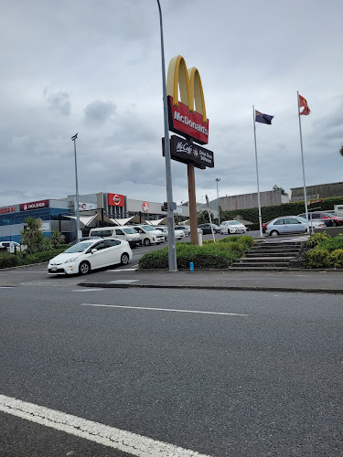 McDonald's Penrose - Hospitality and gastronomy