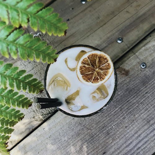 Hotties Beachfront Eatery - Hospitality and gastronomy