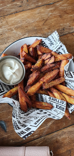 Food Truck Garage - Hospitality and gastronomy