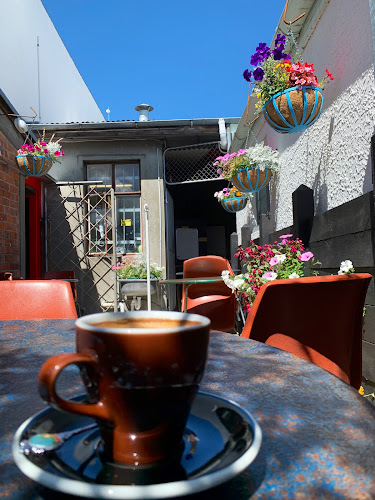 Uk-11 cafe & curry - Hastings