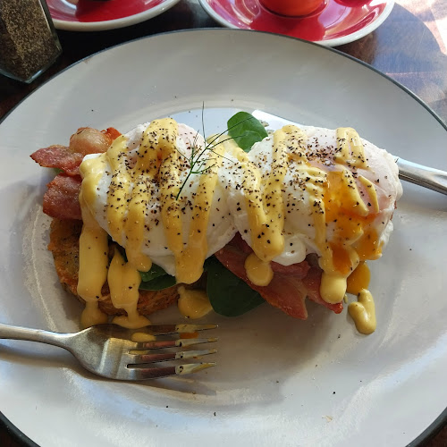 The Broadway Tearooms & Bakery - Hospitality and gastronomy