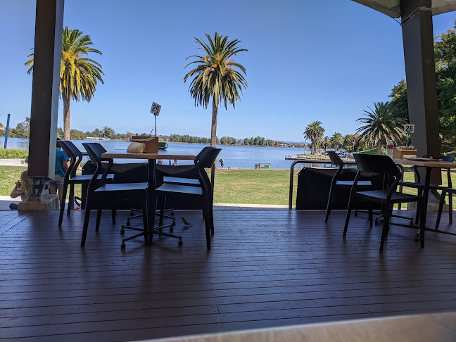 Opinii despre The Verandah Cafe & Function Centre în Hamilton - Hospitality and gastronomy