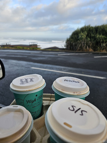 High Tide Cafe - Ōakura