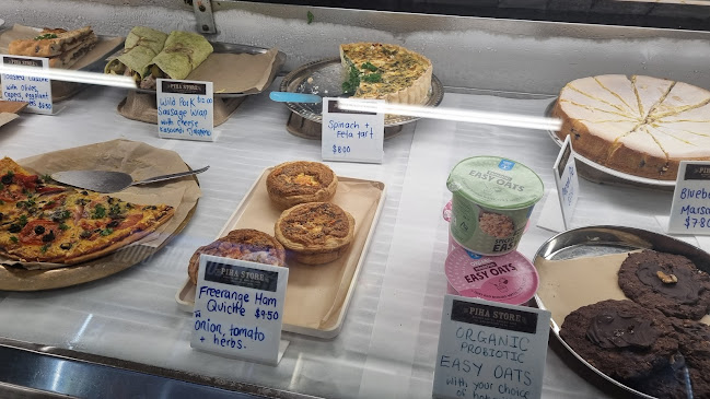 Opinii despre Piha Store în Piha - Hospitality and gastronomy