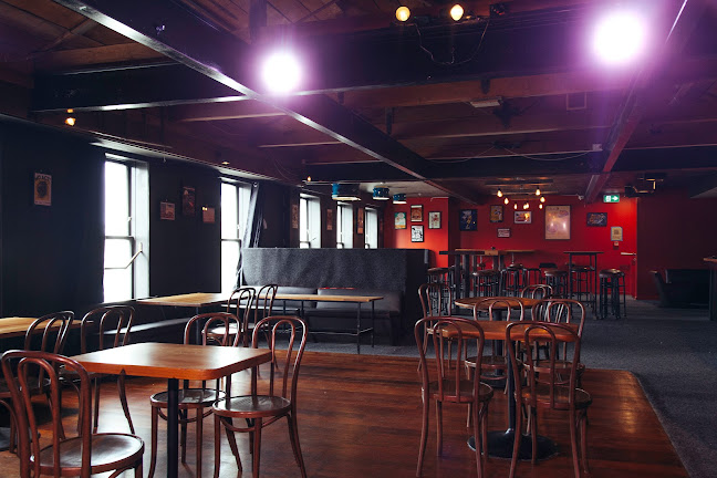 Dive - Bar & Music Venue - Hospitality and gastronomy