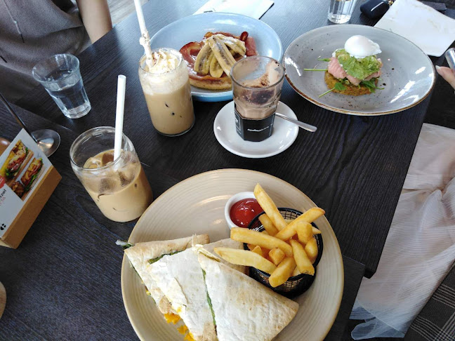 Comentarii opinii despre The Coffee Club Hobsonville