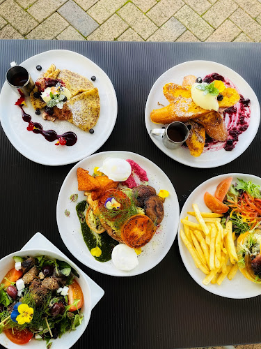 Mokaba Cafe - Hospitality and gastronomy