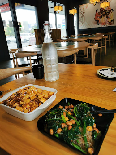 Little Spicy Chinese Restaurant - Hospitality and gastronomy