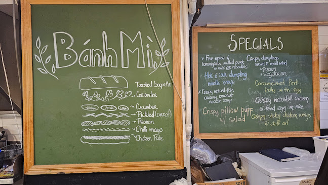 Comentarii opinii despre Where's Charlie? Lambton Quay Store