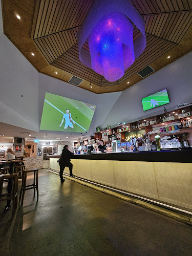 D4 on Featherston - Hospitality and gastronomy