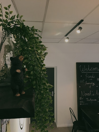 Noah's Ark Teahouse Lower Hutt Open Times