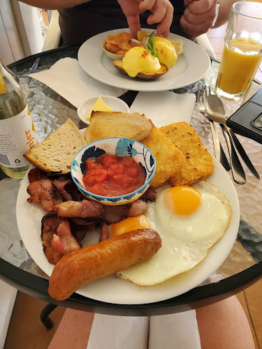 Beach Cafe and Bar - Hospitality and gastronomy