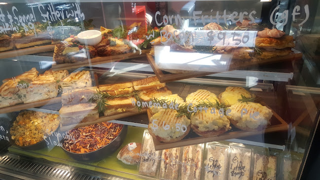 Comentarii opinii despre Reality Bites Cafe & Catering