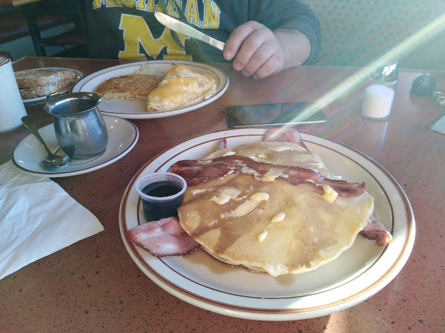 Denny’s Christchurch Open Times