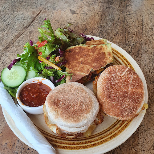 The Perching Parrot Cafe - Hospitality and gastronomy