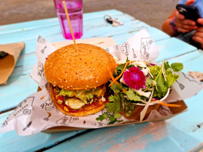 Opinii despre Peake’s Kitchen & Ice Cream, Store în Papatowai - Hospitality and gastronomy