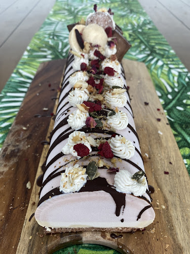 Raw Cakes - Hospitality and gastronomy