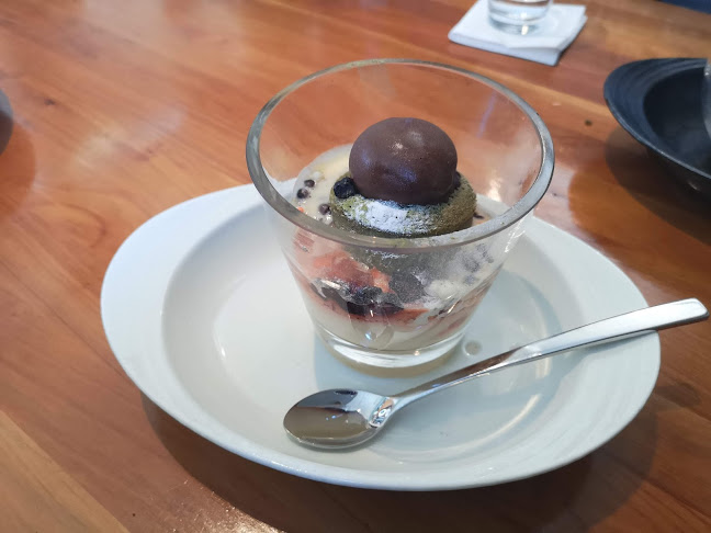 Chikos Restaurant & Cafe