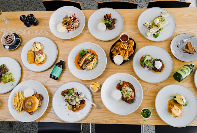 Tutaki Cafe - Hospitality and gastronomy