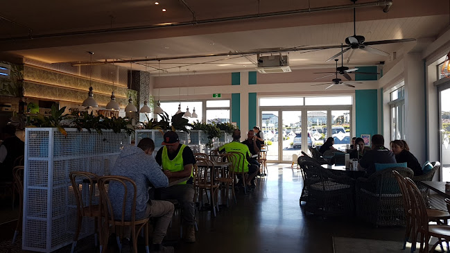 Opinii despre Sierra Coffee Beachlands în Beachlands - Hospitality and gastronomy