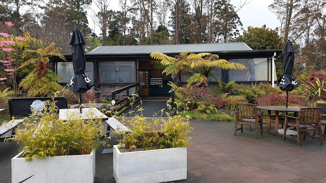 Shadehouse Cafe Phone number