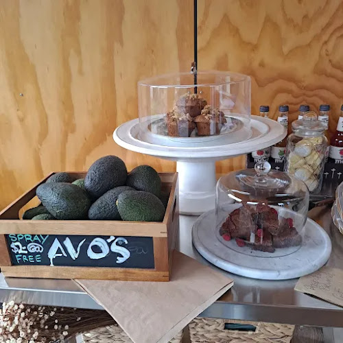 Little Riverside Cafe - Hospitality and gastronomy