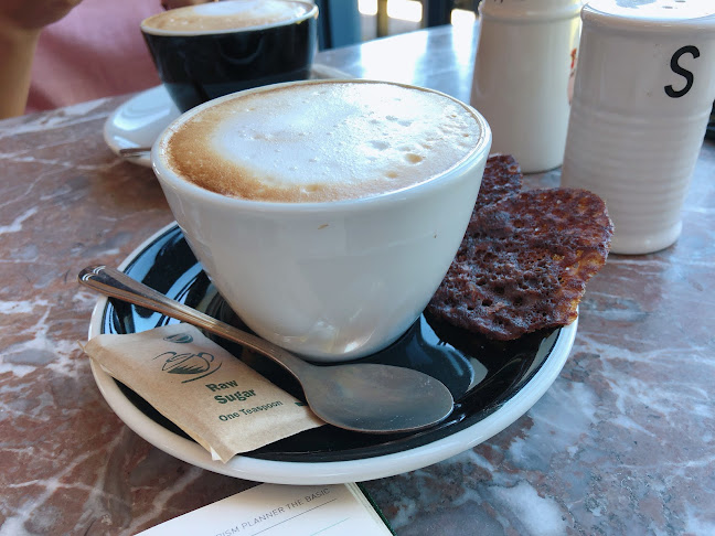 Opinii despre Volcanoview Café, Restaurant & Accommodation în New Plymouth - Hospitality and gastronomy