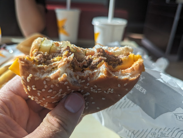 Comments and reviews of Carl's Jr. Mangere