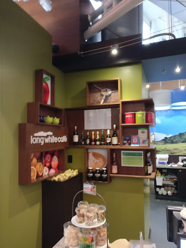 Reviews of Long White Cafe in Auckland - Hospitality and gastronomy
