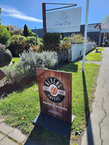 Comentarii opinii despre Cottage Cafe