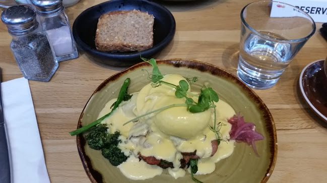 Comentarii opinii despre Seven Hills Cafe, Restaurant and Bar