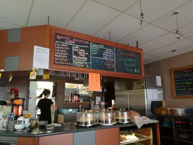Comments and reviews of Gusto Cafe