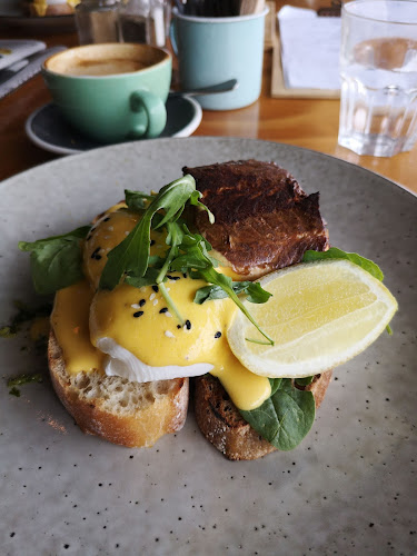 Reviews of Six Forty Six in Whangamatā - Hospitality and gastronomy