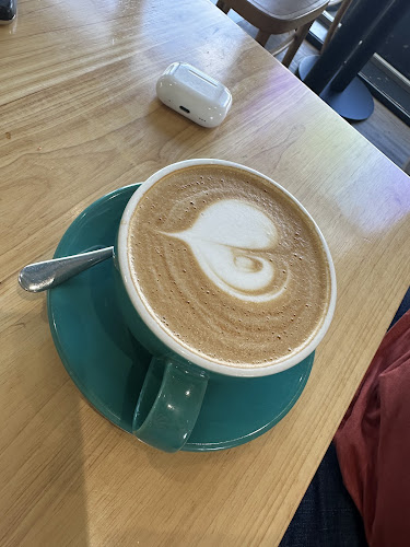 Comentarii opinii despre Alfies Cafe