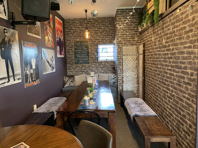 Comentarii opinii despre The Matua Bar