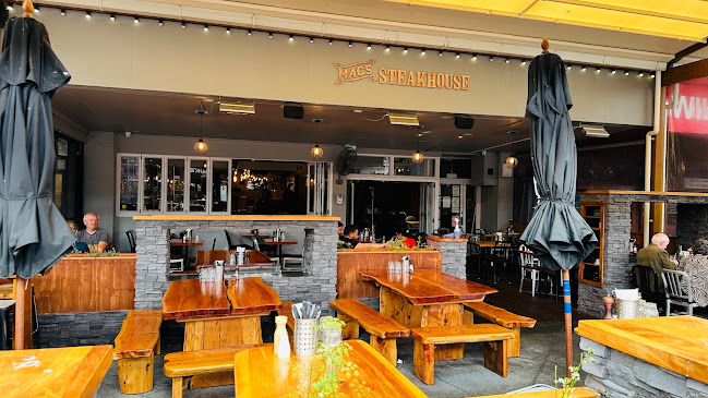 Mac's Steak House - Hospitality and gastronomy