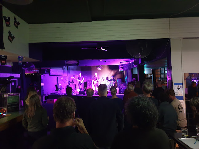 Churchills Tavern Open Times