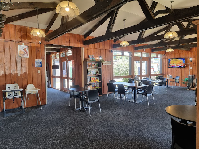 Hunters Cafe & Motel - Hospitality and gastronomy