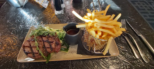 Emberz at Ascot - Invercargill