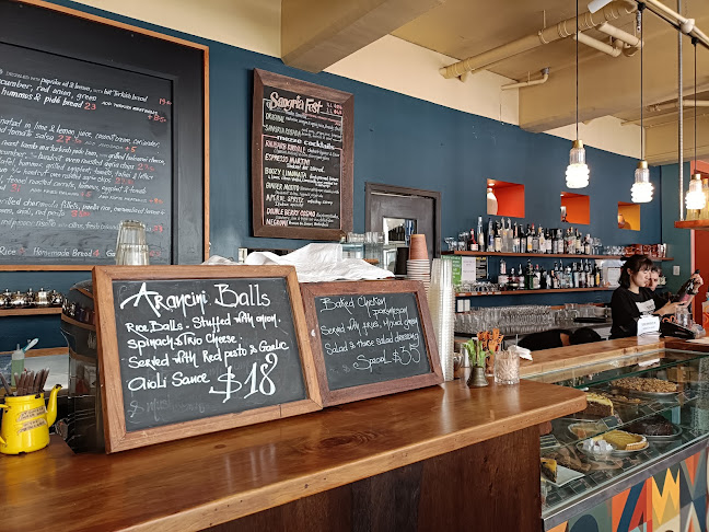 Mezze Bar - Hospitality and gastronomy