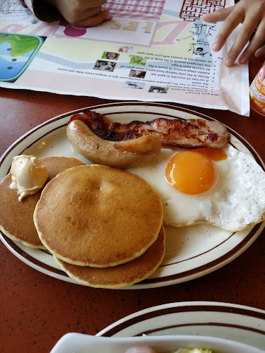 Reviews of Denny’s Christchurch in Christchurch - Hospitality and gastronomy