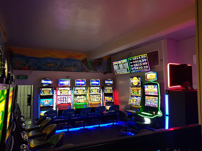 Cayman's Sports Bar - Hospitality and gastronomy