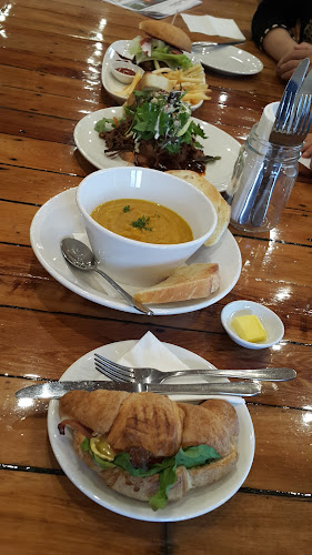 Opinii despre Faigan's Cafe în Millers Flat - Hospitality and gastronomy