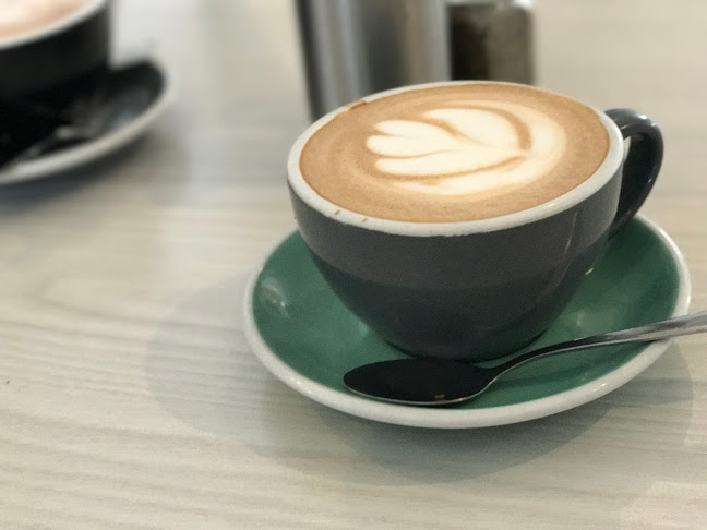 Bungalo Cafe Phone number