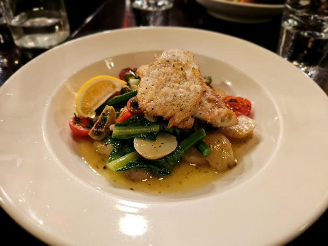 Juniper Gin Bar & Restaurant - Hospitality and gastronomy