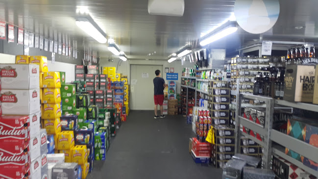 Liquorland Lincoln Green - Hospitality and gastronomy