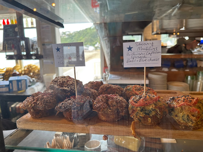 Maranui Cafe Phone number